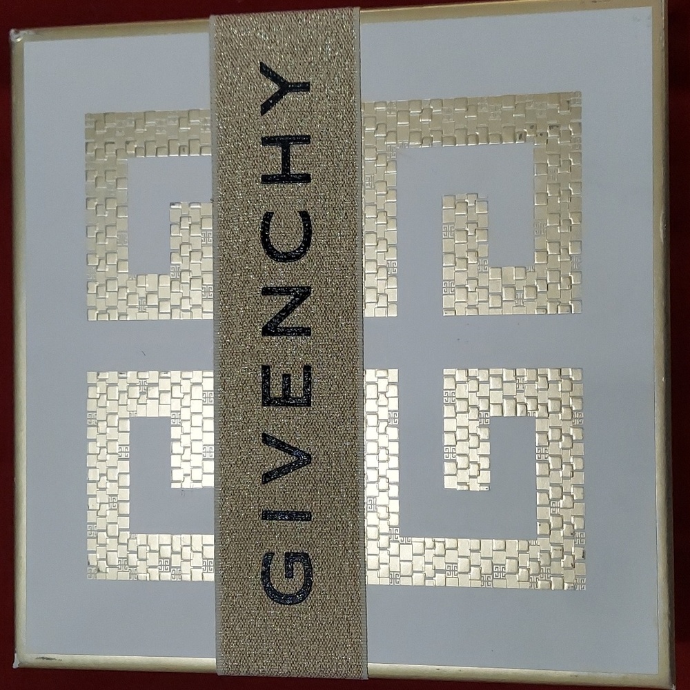 Givenchy irresistible